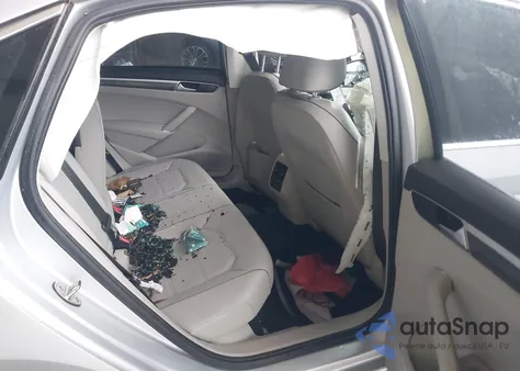 2018 Volkswagen Passat 2.0T Se z USA, uszkodzony, nr VIN 1VWBA7A34JC051067